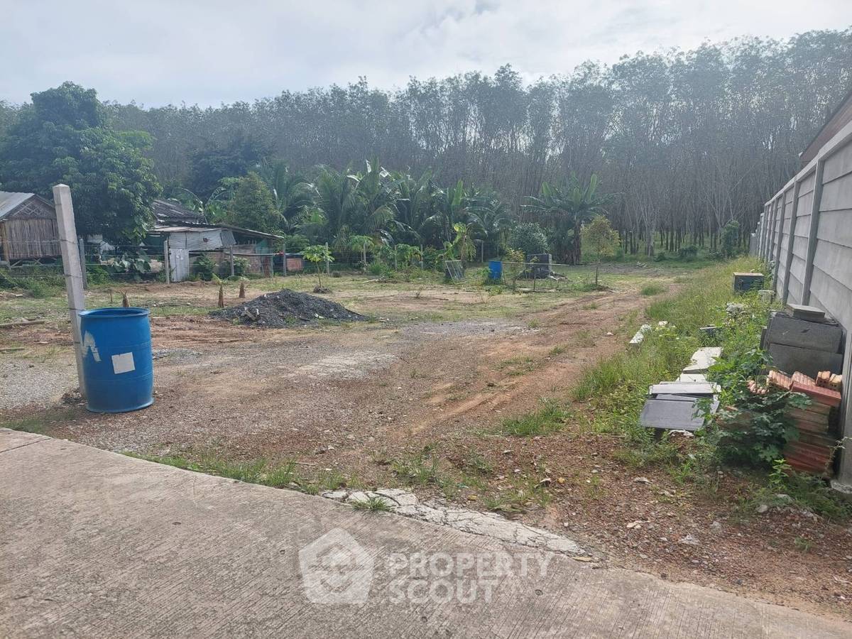 รูป ที่ดินสำหรับปล่อยขาย 950 ตารางเมตร แถว ใน ศรีสุนทร (ID 1976607) - รูปที่ 7/10