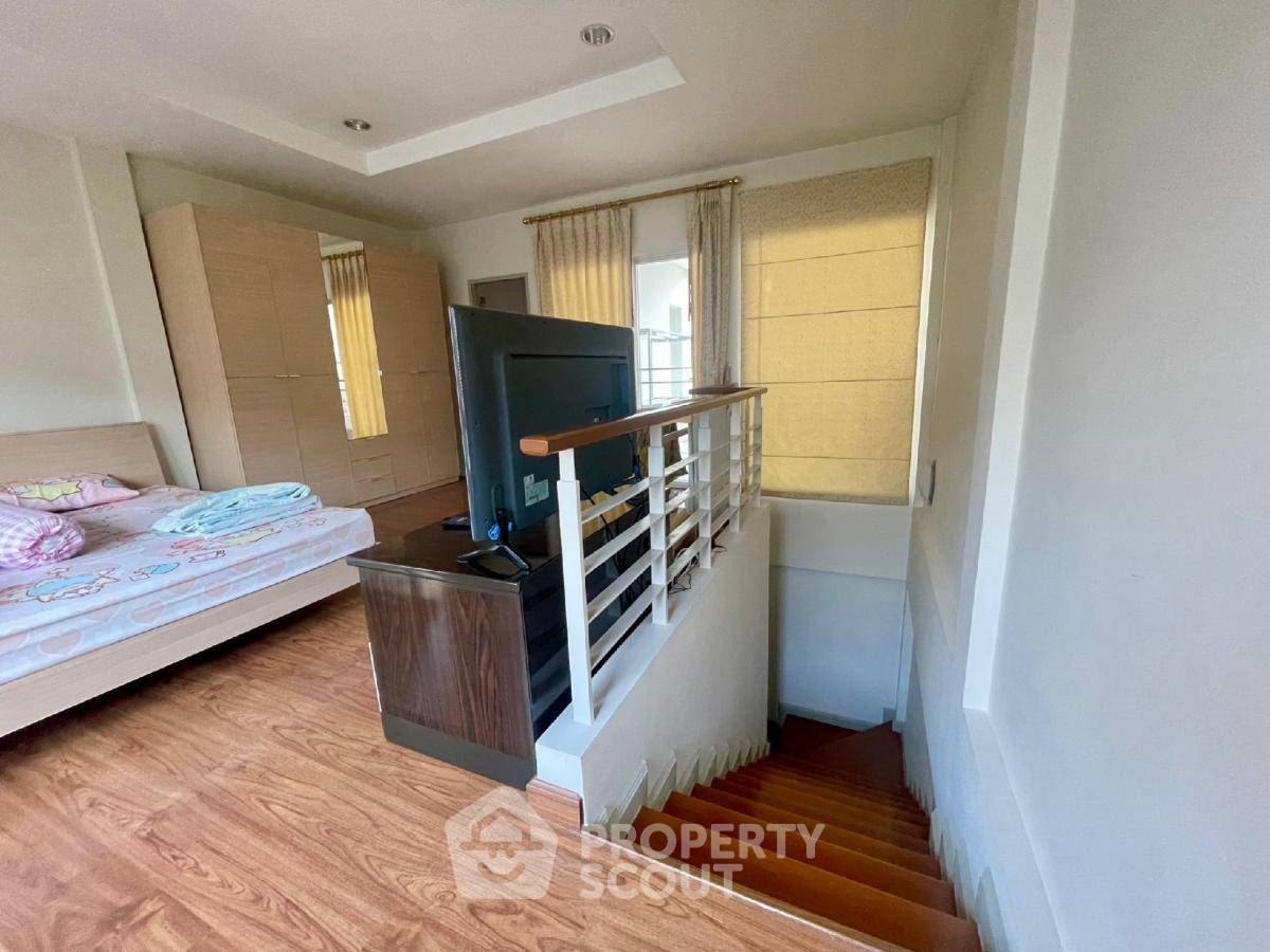 รูป ทาวน์เฮาท์ 3-ห้องนอน ใน ลาดพร้าว (ID 1593937) - รูปที่ 8/10