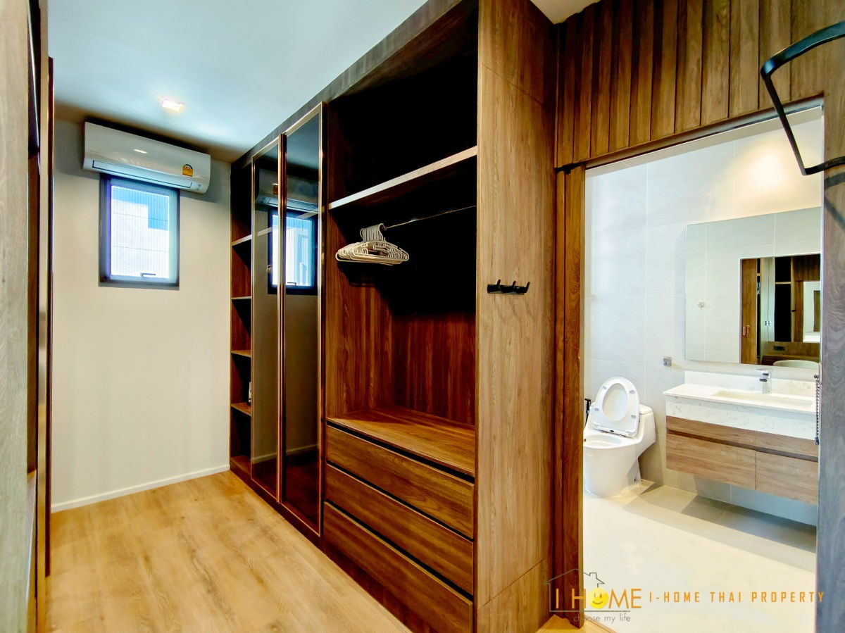 รูป ให้เช่า Pool Villaสองชั้น    4 ห้องนอน 4 ห้องน้ำ 1  ห้องครัว  2  ที่จอดรถ - รูปที่ 30/41