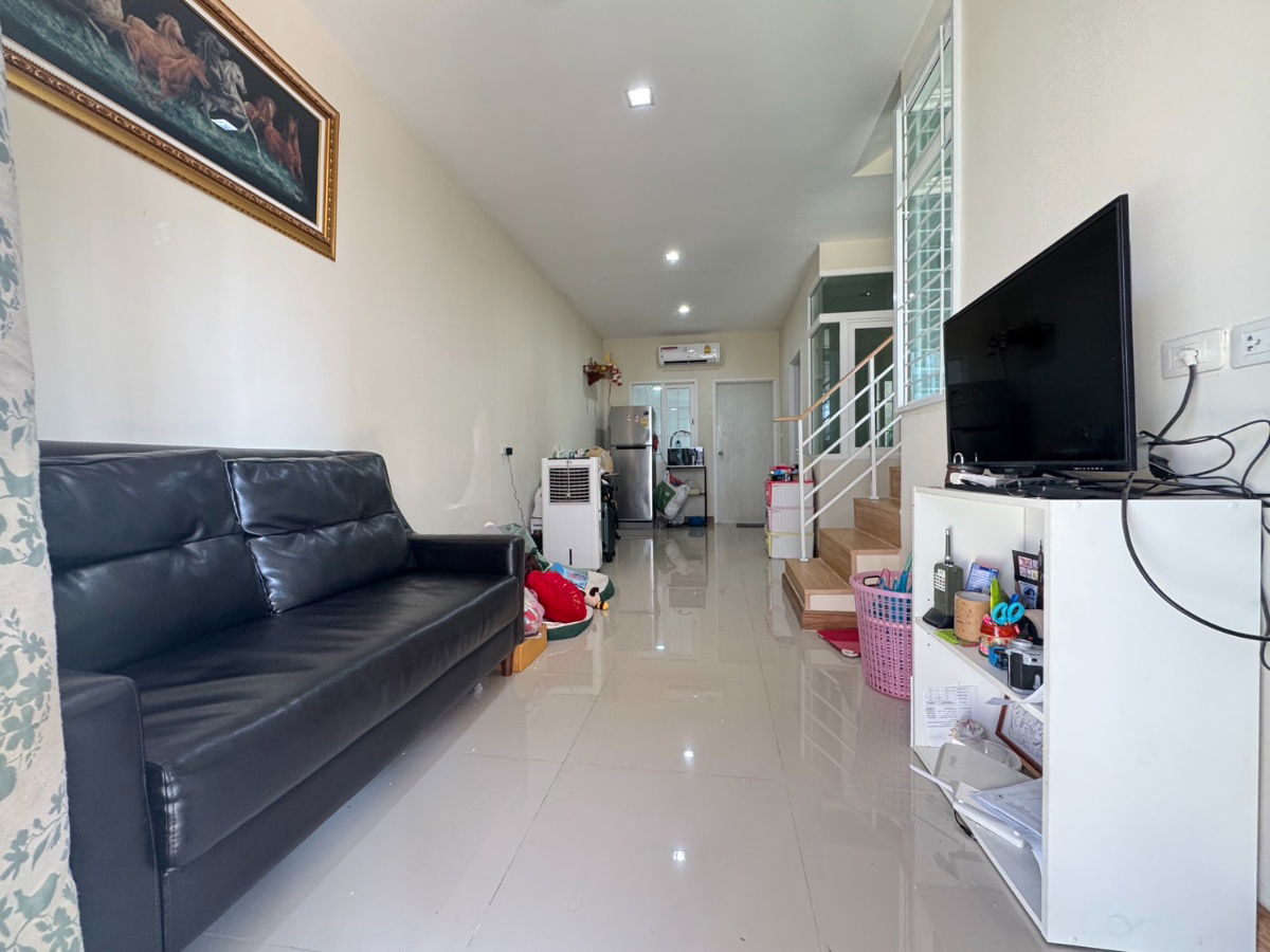 picture Front Project Location! Townhome for Sale – Golden Town Ramintra–Khubon Project English-style Townhome in a High-Potential Area, Ramintra Zone, - 3/20