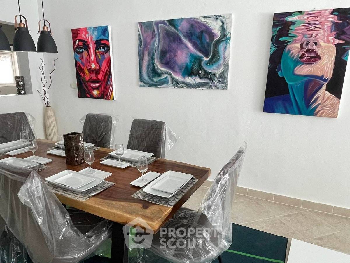 รูป วิลล่า 10-ห้องนอน ใกล้ เมืองพัทยา (ID 2102900) - รูปที่ 11/20