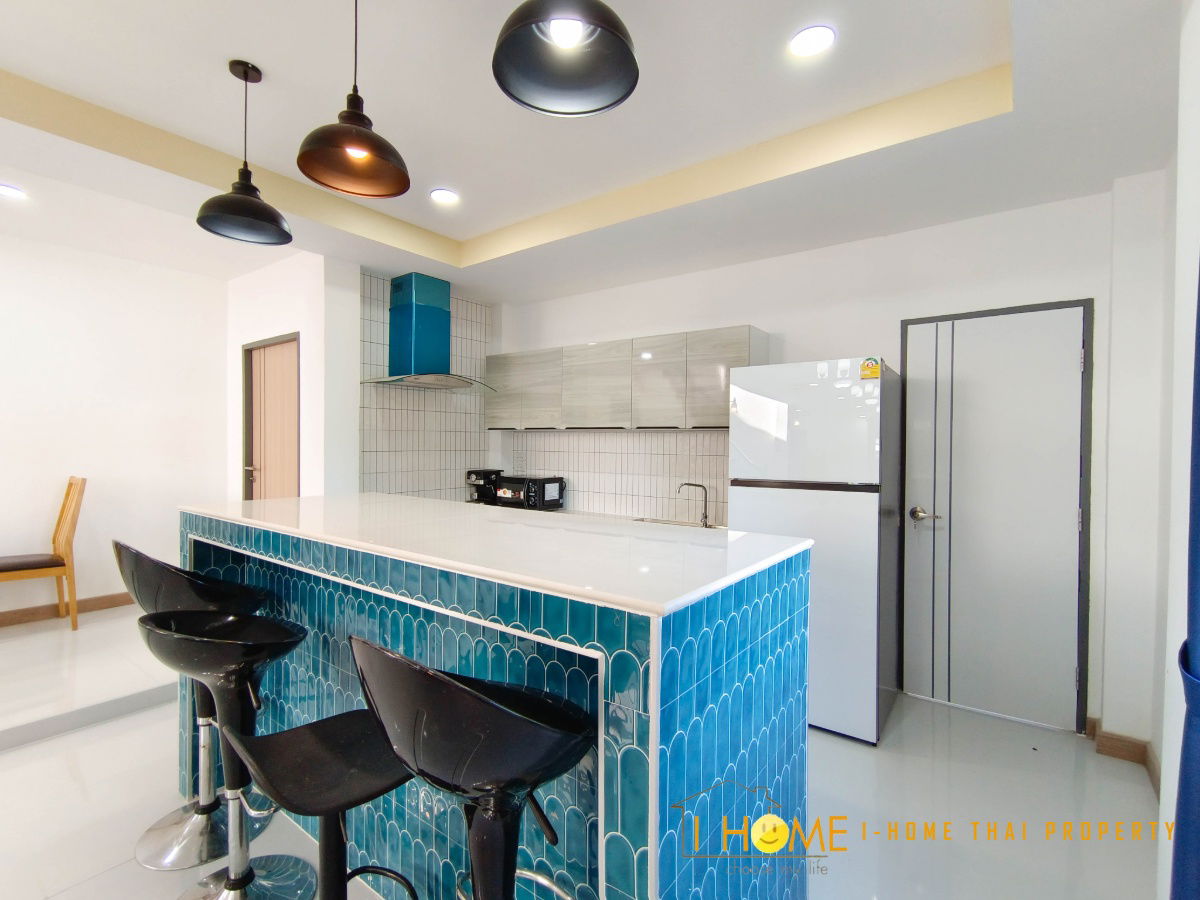 รูป ให้เช่า Pool villa 2 ชั้นหลังใหญ่ 14 ห้องนอน 15 ห้องน้ำ 1 ห้องครัว 3 ที่จอดรถ - รูปที่ 51/72