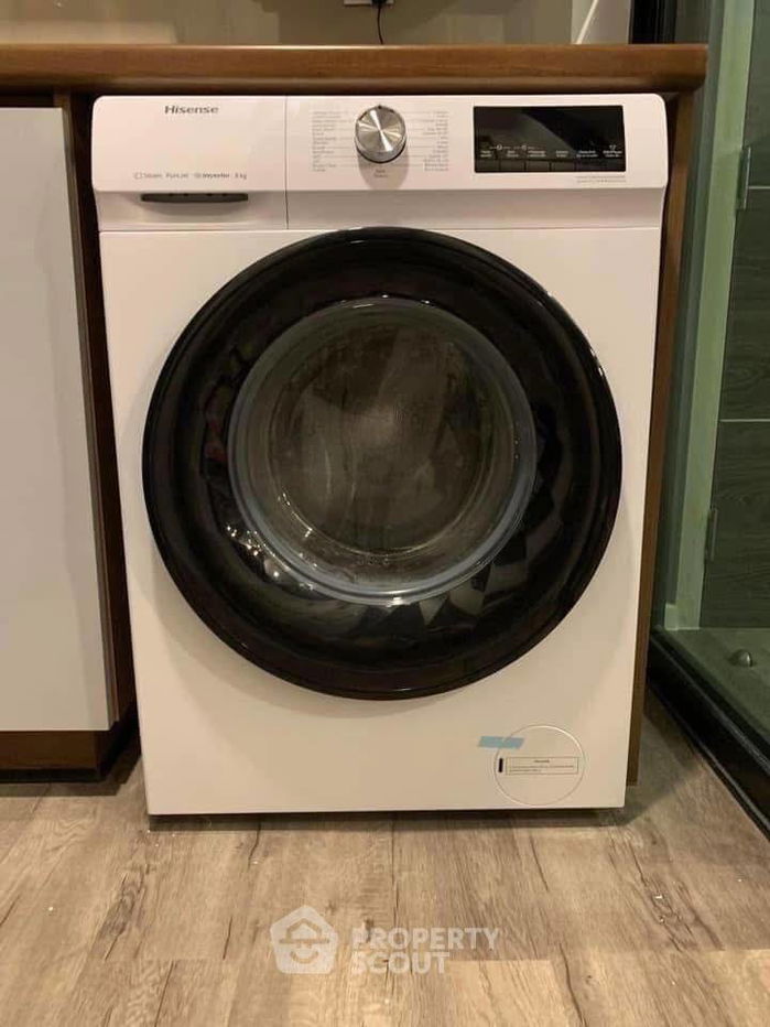 picture 2-BR Condo at Modiz Ratchada 32 in Chan Kasem (ID 2099072) - 15/16