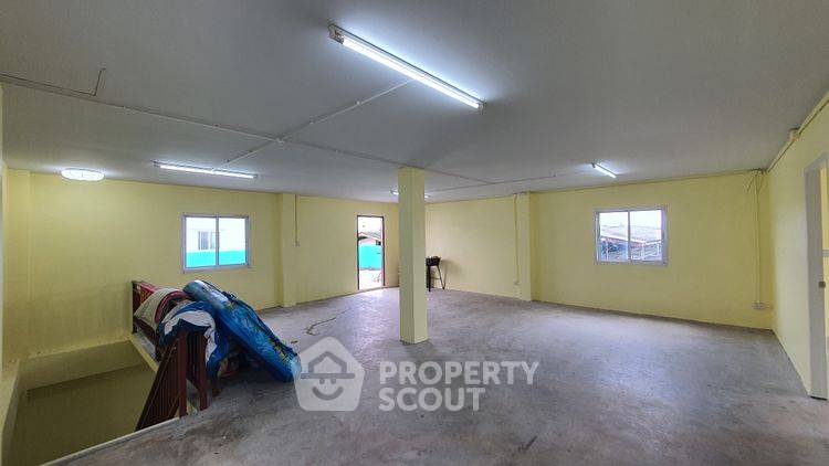 รูป ทาวน์เฮ้าส์ 6-ห้องนอน ใน ท่าข้าม (ID 2432650) - รูปที่ 8/12