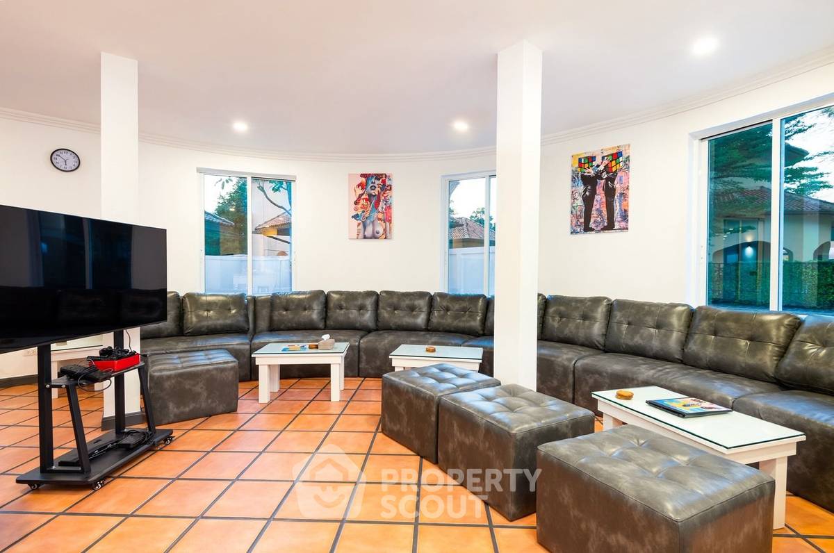 รูป วิลล่า 4-ห้องนอน ใน โป่ง (ID 2162974) - รูปที่ 2/31