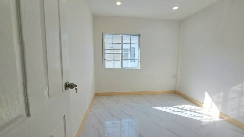 picture Townhouse for sale, Monwadi Village - Wat Lat Pla Duk, Land area 16 square wah, 3 bedrooms 2 bathrooms, Fully furnished - 15/19