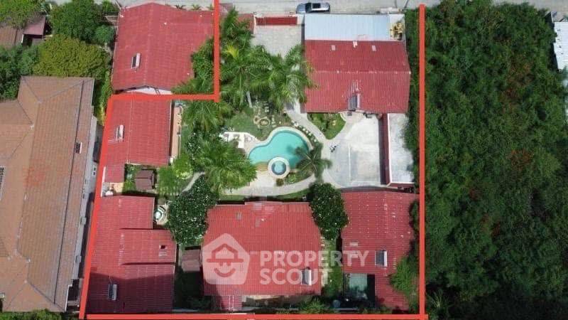 รูป วิลล่า 5-ห้องนอน ใกล้ ถนนพระตำหนัก พัทยา (ID 2034821) - รูปที่ 1/7