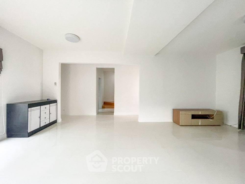 รูป บ้าน 3-ห้องนอน ที่ เพอร์เฟค เพลส ราชพฤกษ์ ใน บางรักน้อย (ID 1322561) - รูปที่ 4/7