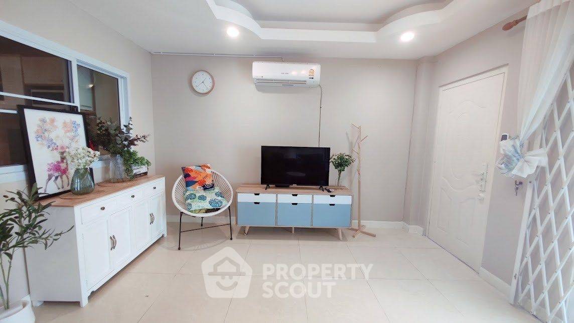 รูป ทาวน์เฮาท์ 2-ห้องนอน ใกล้ พัทยาใต้ (ID 2170800) - รูปที่ 3/17