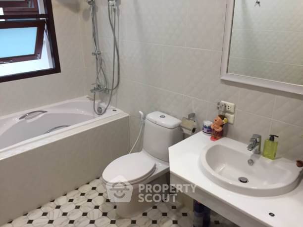 รูป บ้าน 4-ห้องนอน ใน ทุ่งสองห้อง (ID 1624919) - รูปที่ 8/11