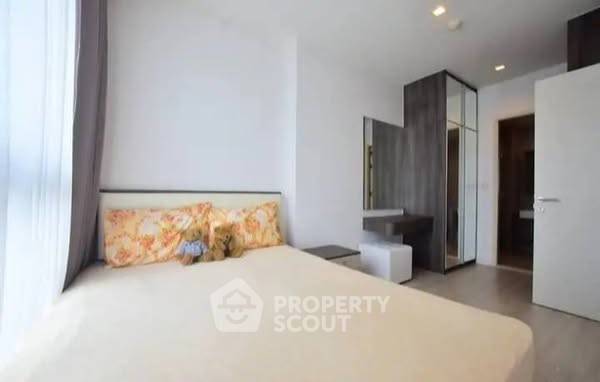picture 1-BR Condo at Quinn Condo Ratchada 17 near MRT Sutthisan (ID 2338734) - 1/7