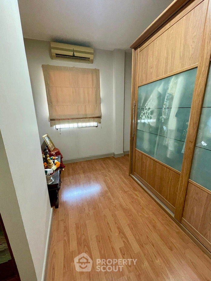 รูป บ้าน 3-ห้องนอน ใน บางขุนกอง (ID 2063491) - รูปที่ 17/17