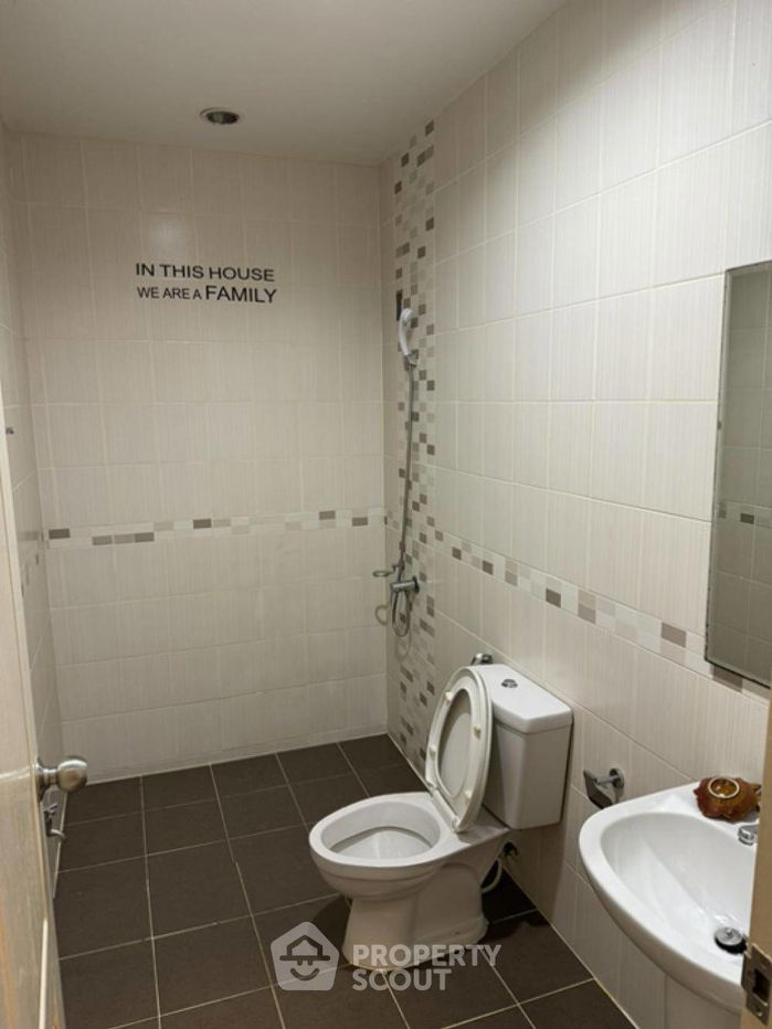 รูป ทาวน์เฮาท์ 4-ห้องนอน ใกล้ กรุงเทพกรีฑา (ID 1902013) - รูปที่ 23/39