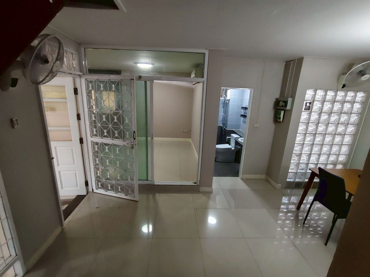 รูป ให้เช่า หรือ ขาย บ้านเดี่ยว รามคำแหง164 หมู่บ้านเพอร์เฟคเพลส  ตกแต่งพร้อมอยู่ สนใจ 085-318-6868 คุณวา - รูปที่ 33/33