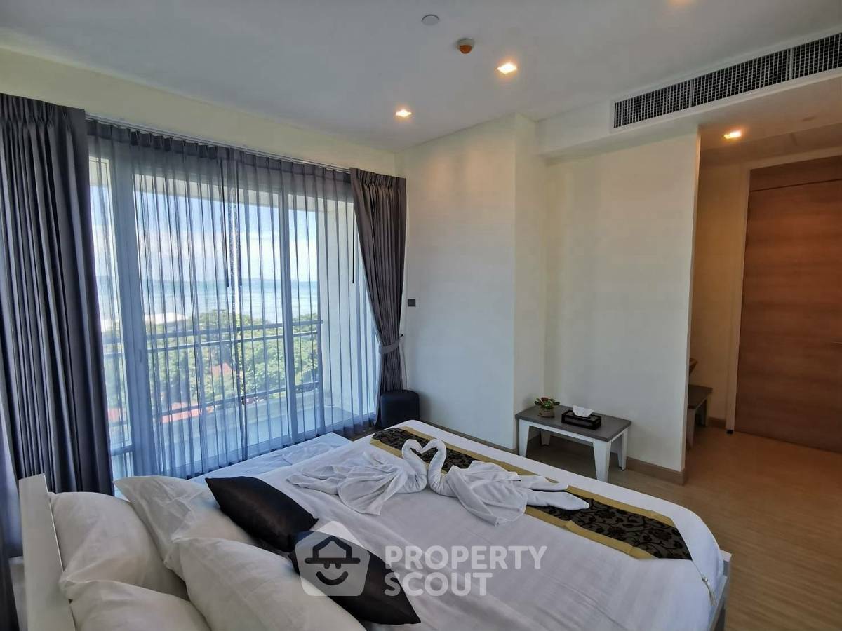 รูป คอนโด 2-ห้องนอน ที่ รีเฟล็คชั่น จอมเทียน บีช พัทยา ใกล้ เมืองพัทยา (ID 2457459) - รูปที่ 7/8