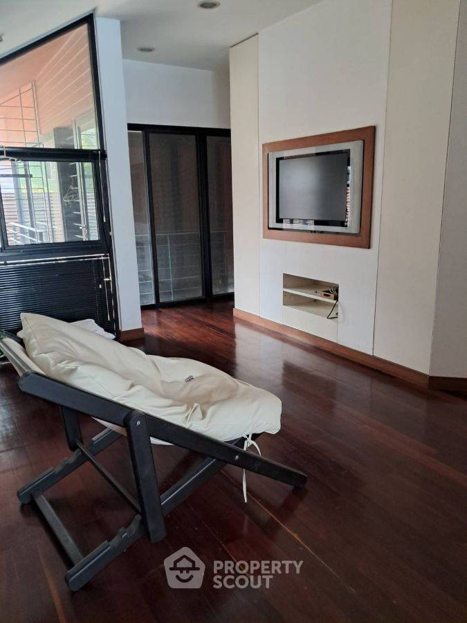 รูป บ้าน 3-ห้องนอน ที่ บ้านซื่อตรง สุวินทวงศ์ ใน ลำผักชี (ID 2147358) - รูปที่ 1/5