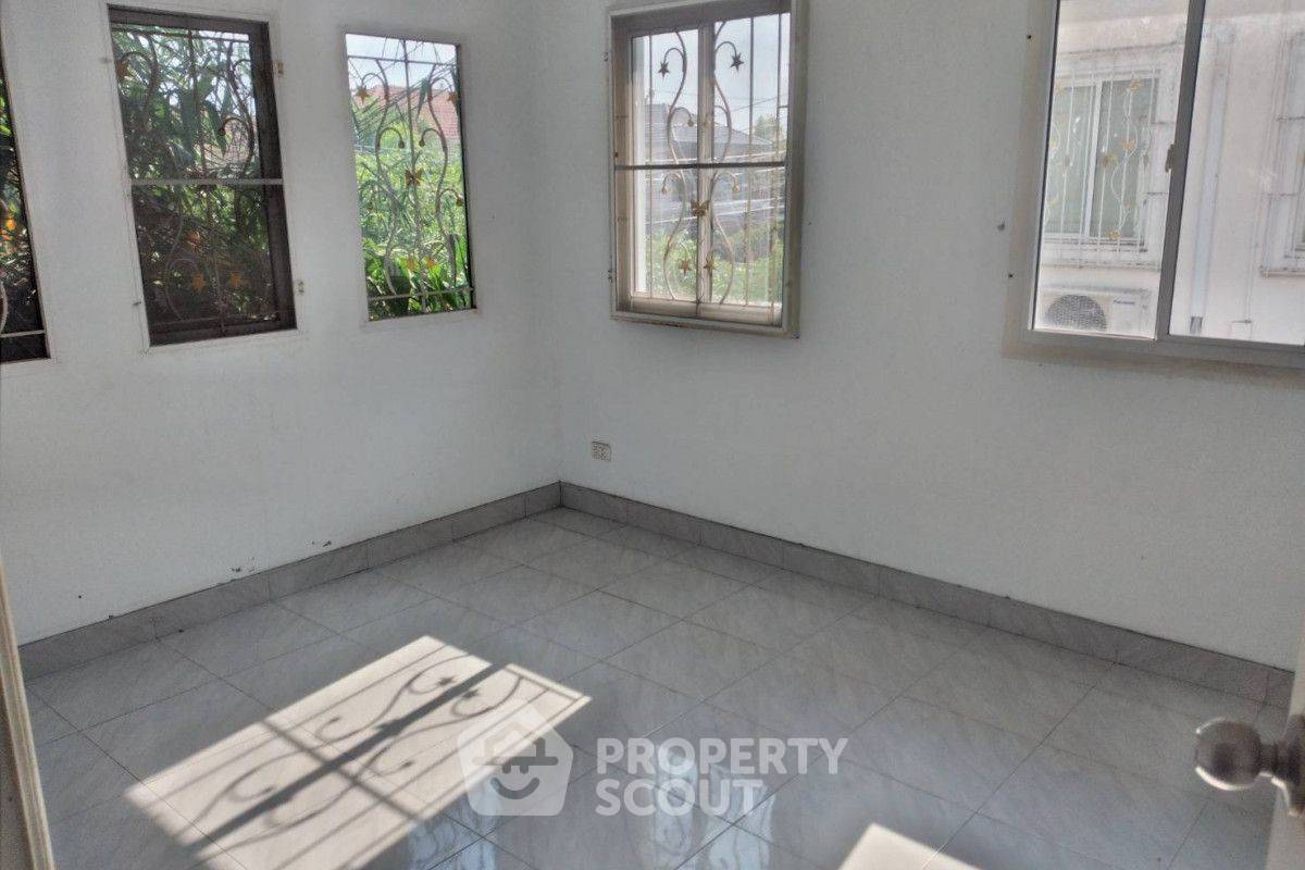 รูป บ้าน 3-ห้องนอน ใน ลำผักชี (ID 2097999) - รูปที่ 6/6