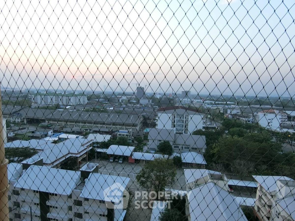 picture 2-BR Condo at Country Complex Bangna near BTS Bang Na (ID 1267410) - 11/33