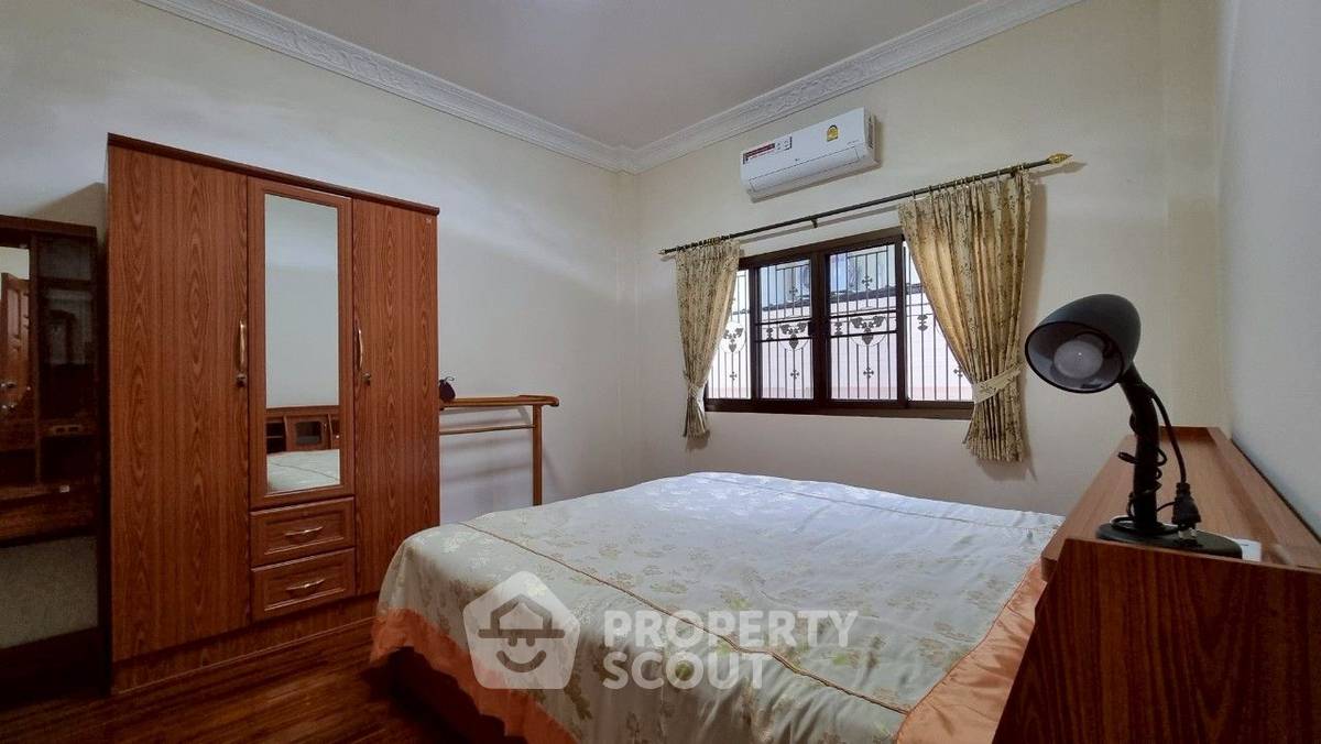 รูป บ้าน 3-ห้องนอน ที่ พรเทพ การ์เด้น วิลล์ 6 ใกล้ เมืองพัทยา (ID 2110440) - รูปที่ 9/23