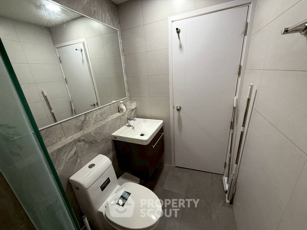 picture 1-BR Condo at Beat Bangwa Interchange near MRT Bang Wa (ID 2119669) - 10/20