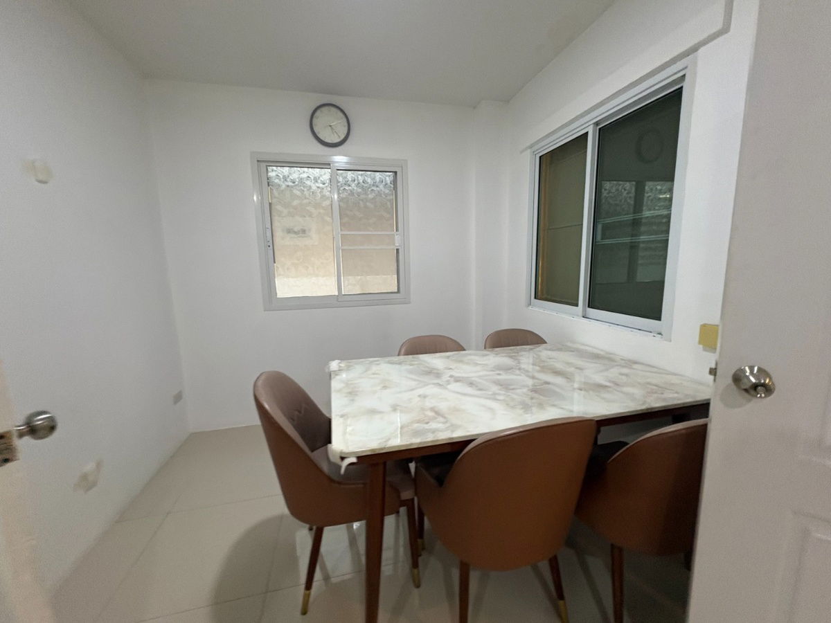 picture Two-storey detached house for sale  4 bedrooms 3 bathrooms and 3 parkings. - 10/26