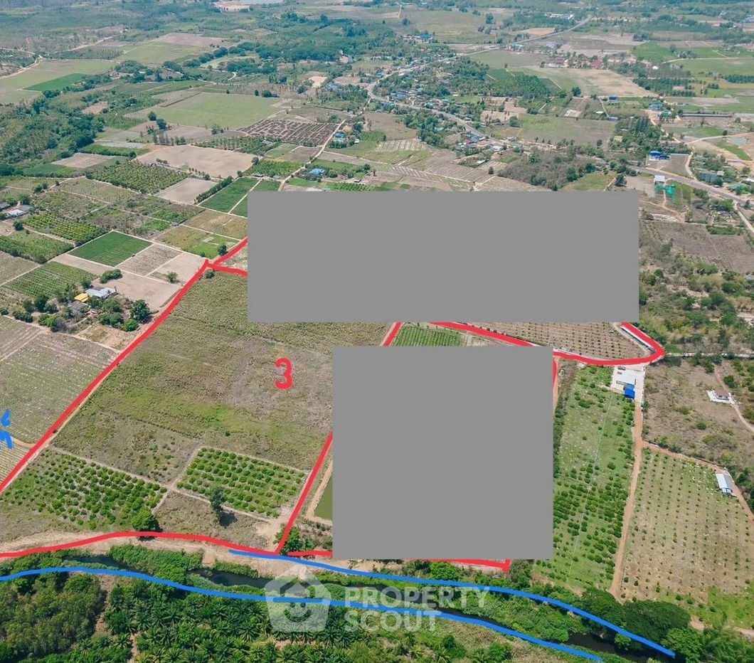 รูป ที่ดินสำหรับปล่อยขาย 84,152 ตารางเมตร แถว ใน หนองหญ้าปล้อง (ID 1436994) - รูปที่ 5/5