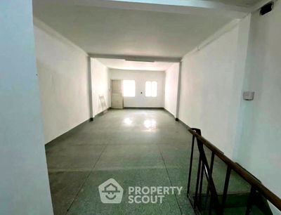 Townhouses for sale The Emquartier : 2-BR Townhouse near BTS Phloen Chit (ID 2454933)