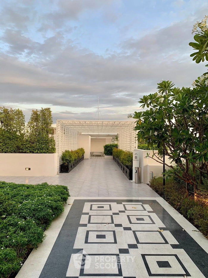 picture 1-BR Condo at Chateau In Town Ratchayothin near BTS Sena Nikhom (ID 2455017) - 12/14