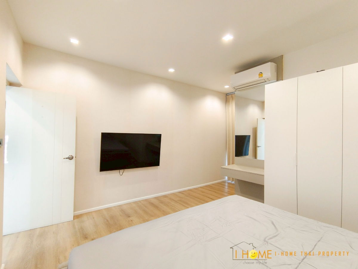 รูป ให้เช่า Pool Villaสองชั้น    4 ห้องนอน 4 ห้องน้ำ 1  ห้องครัว  2  ที่จอดรถ - รูปที่ 40/41