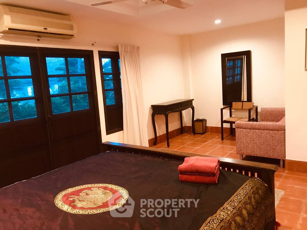 รูป ทาวน์เฮาท์ 4-ห้องนอน ใกล้ หาดเขาตะเกียบ (ID 2049583) - รูปที่ 8/11