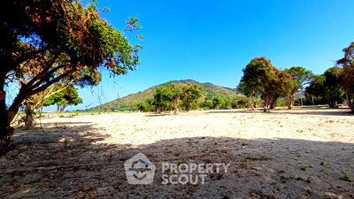 Land for sale Hua Hin Prachaubkirikhan : 800 m² Land for Sale in Thap Tai (ID 1998255)