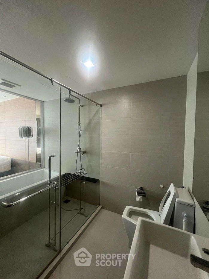 picture 2-BR Condo at Issara @ 42 Sukhumvit Condominium near BTS Ekkamai (ID 1732844) - 12/14