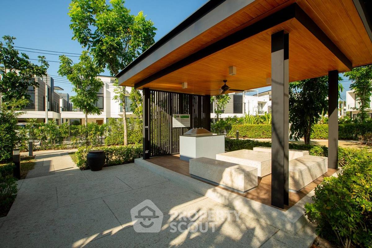 picture 5-BR Townhouse at Laguna Park close to Laguna (ID 2453725) - 39/46