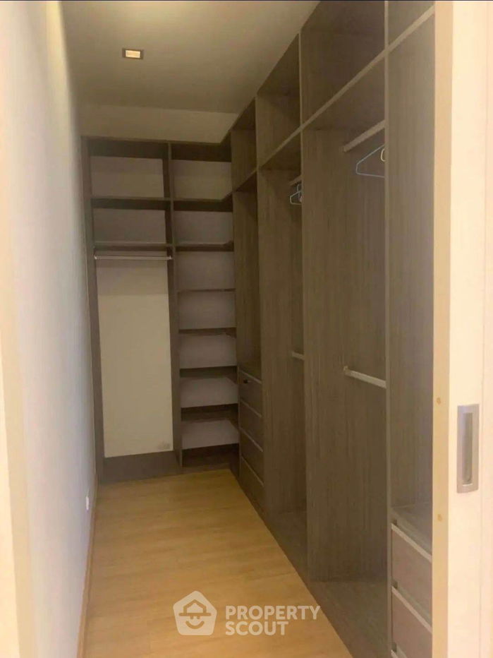 picture 2-BR Condo at Baan Sathorn Chaopraya near BTS Krung Thon Buri (ID 1094849) - 13/13