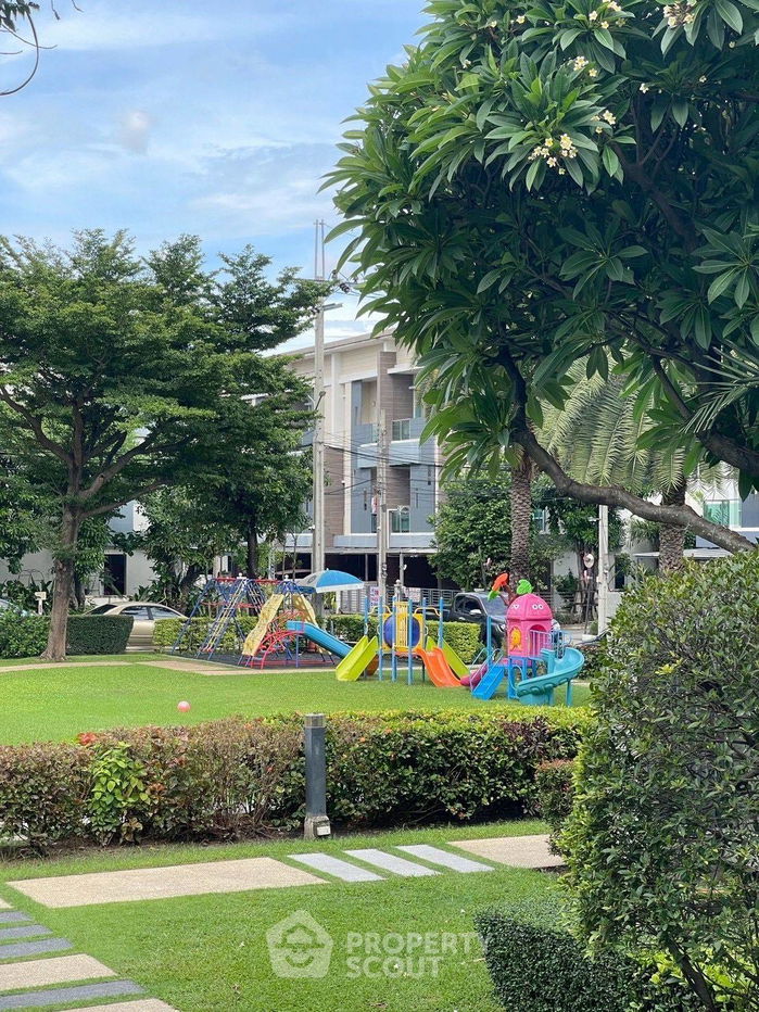 รูป ทาวน์เฮาท์ 3-ห้องนอน ใน ท่าทราย (ID 2172483) - รูปที่ 29/30