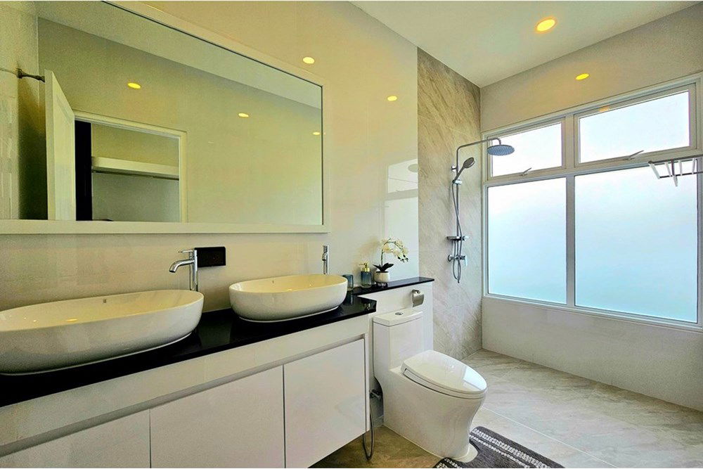 picture [920601001-694] Spacious Modern Villa, 3 Bed 4 Bath in Hua Hin For Sale - 24/37