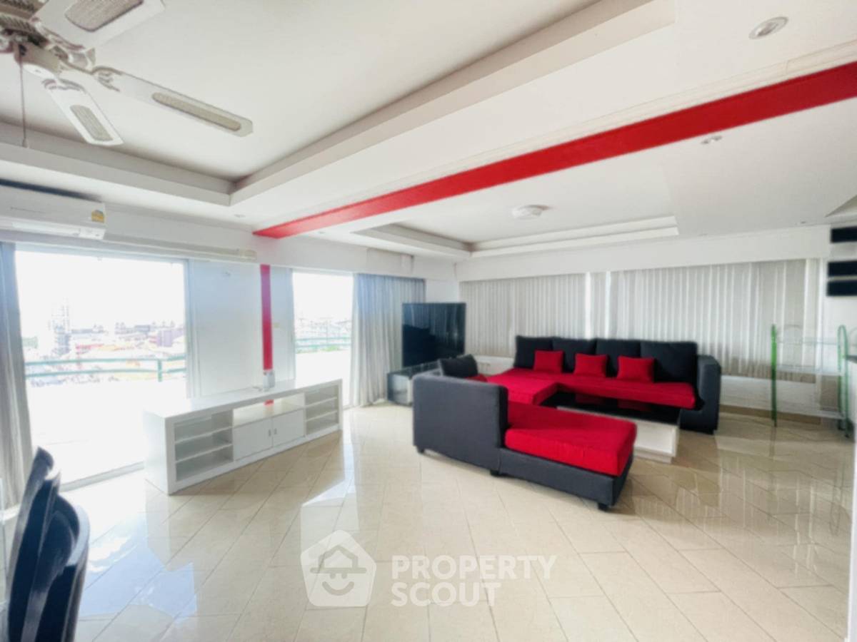 รูป คอนโด 1-ห้องนอน ที่ สตาร์ บีช คอนโดเทล ใกล้ ถนนพระตำหนัก พัทยา (ID 2112018) - รูปที่ 2/10