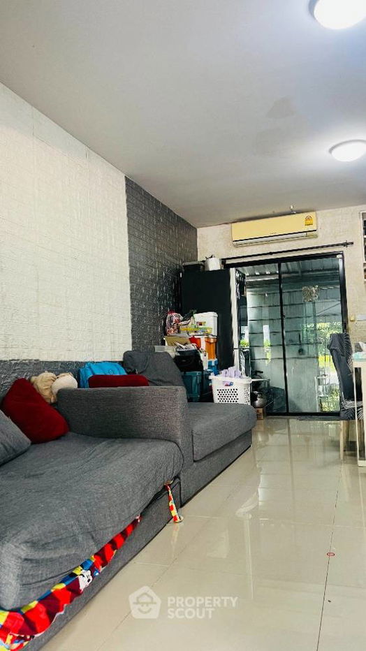 รูป ทาวน์เฮาท์ 3-ห้องนอน ใกล้ ท่าอากาศยานสุวรรณภูมิ (ID 2013628) - รูปที่ 1/8