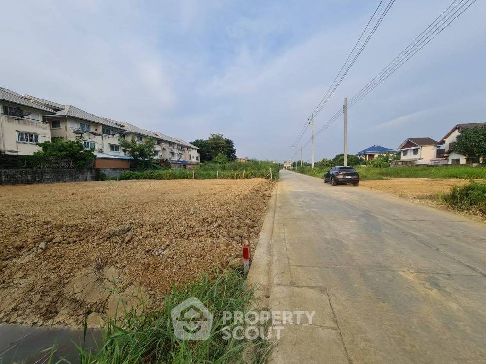 รูป ที่ดินสำหรับปล่อยขาย 400 ตารางเมตร แถว ใน ศาลาธรรมสพน์ (ID 1423071) - รูปที่ 4/4