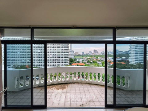 คอนโด 2-ห้องนอน ที่ จอมเทียน คอมเพล็กซ์ ใกล้ หาดจอมเทียน (ID 2166425)