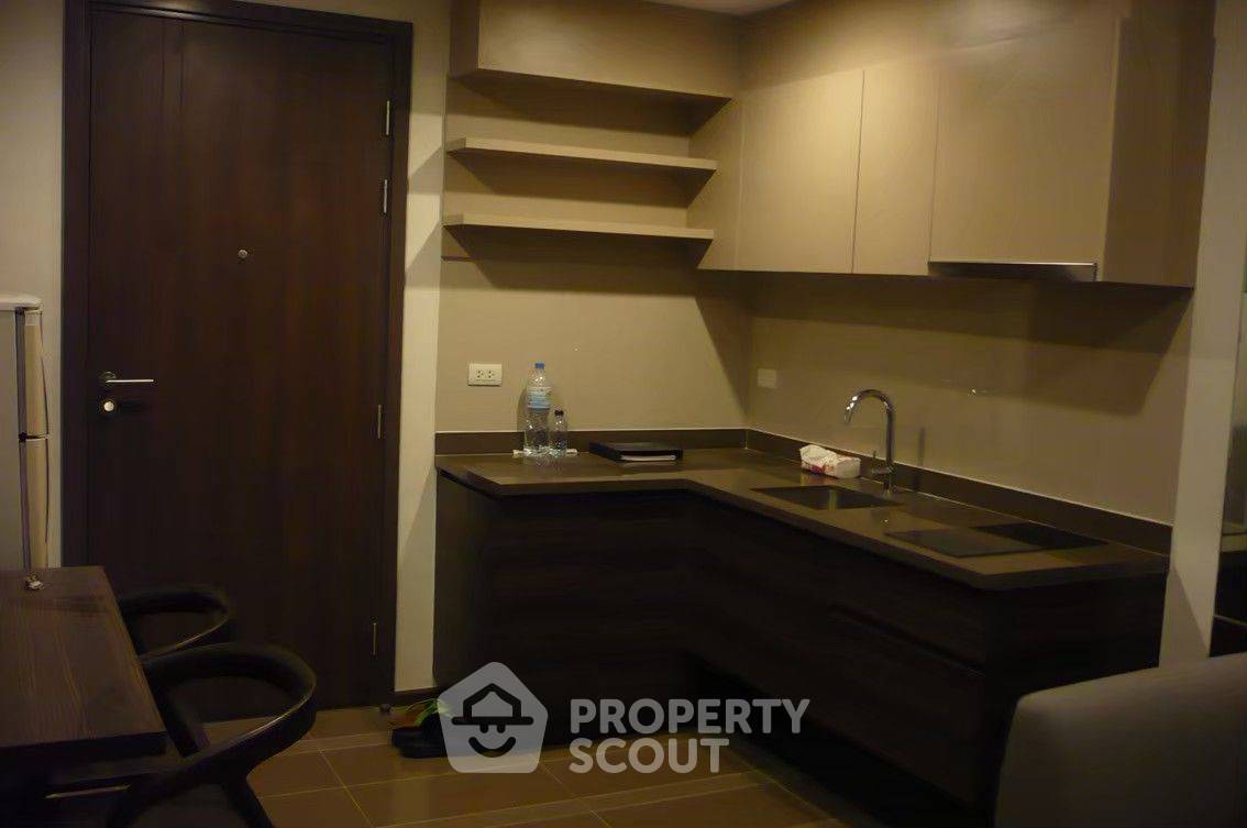 รูป คอนโด 1-ห้องนอน ที่ ทีล สาทร-ตากสิน ใกล้ BTS วงเวียนใหญ่ (ID 1405626) - รูปที่ 3/7