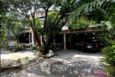 ที่ดิน ม.ธรรมศาสตร์ : ที่ดินสำหรับปล่อยขาย 616 ตารางเมตร แถว ใน บางขุนศรี (ID 1892556)