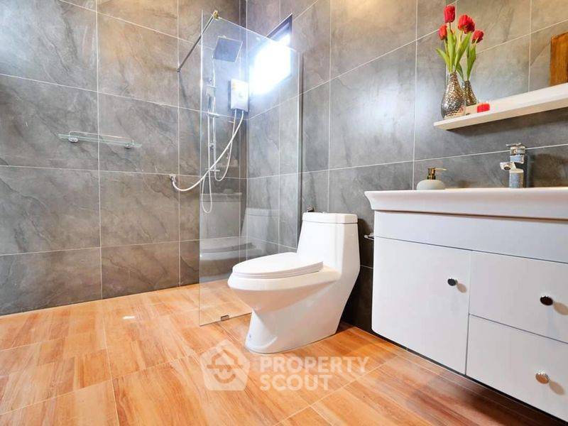 รูป วิลล่า 2-ห้องนอน ใน สัตหีบ (ID 2135634) - รูปที่ 16/16