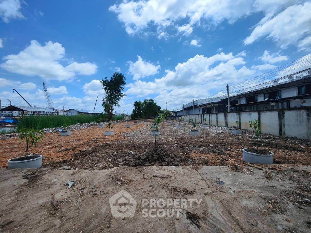 รูป ที่ดินสำหรับปล่อยขาย 4,036 ตารางเมตร แถว ใน สนามบิน (ID 2000875) - รูปที่ 1/5