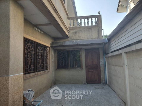 บ้าน 2-ห้องนอน ใน สามวาตะวันตก (ID 2010057)