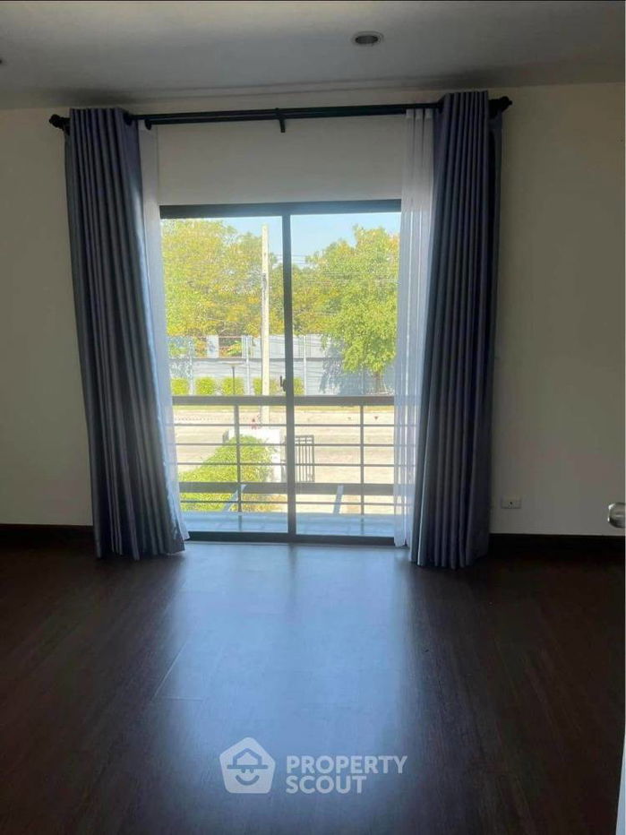 รูป ทาวน์เฮาท์ 3-ห้องนอน ใน บางเลน (ID 2028662) - รูปที่ 6/8