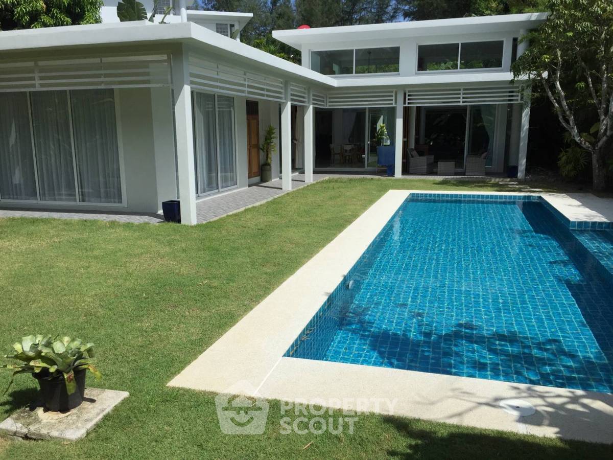 รูป วิลล่า 4-ห้องนอน ใกล้ หาดลายัน (ID 1069757) - รูปที่ 2/13