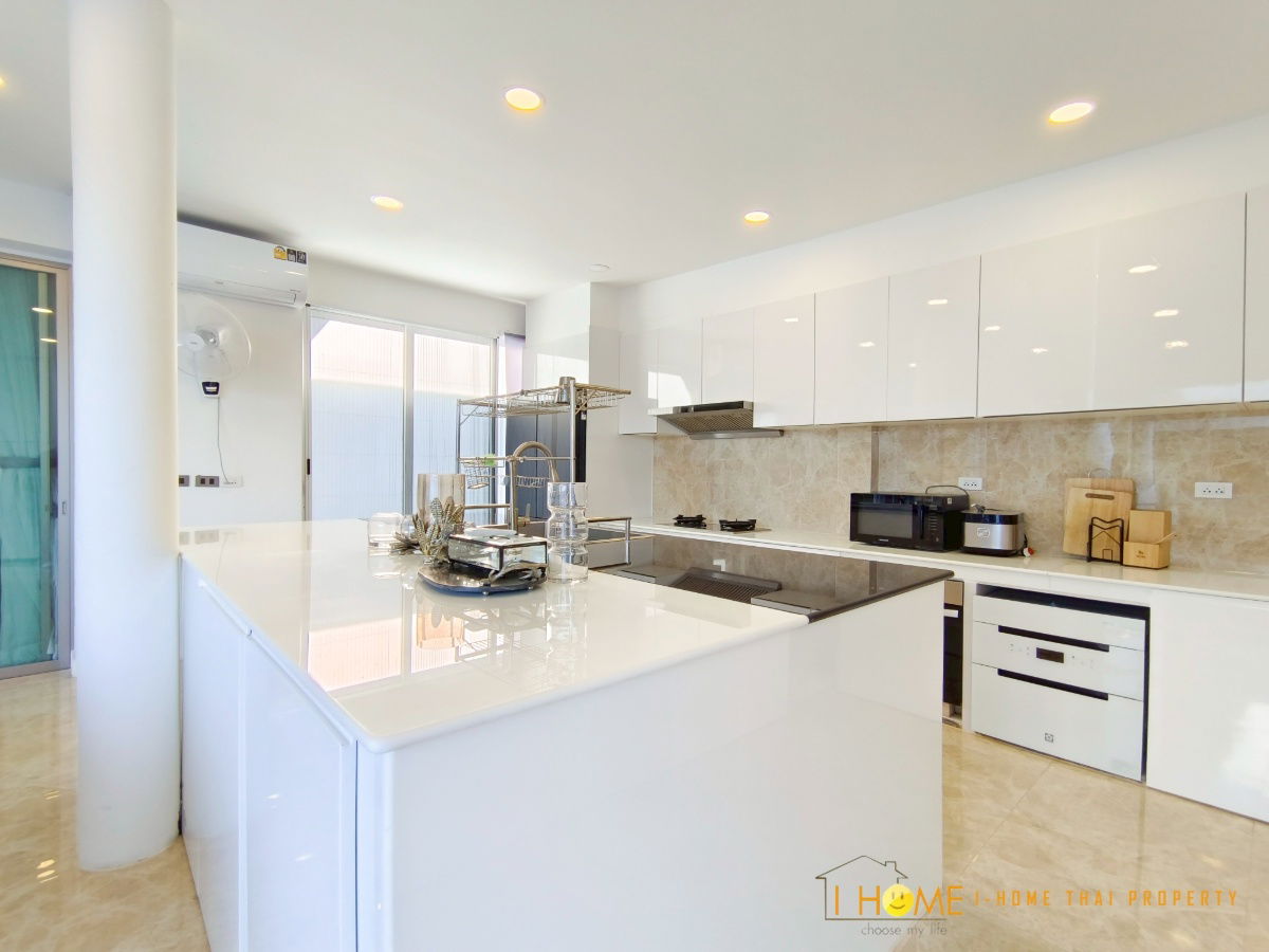 รูป ให้เช่า Pool Villaสองชั้น    4 ห้องนอน 4 ห้องน้ำ 1  ห้องครัว  2  ที่จอดรถ - รูปที่ 12/41