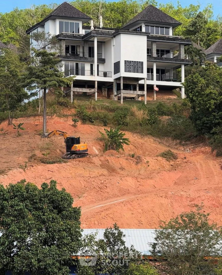 รูป ที่ดินสำหรับปล่อยขาย 3,656 ตารางเมตร แถว ใน เชิงทะเล (ID 2108324) - รูปที่ 1/8