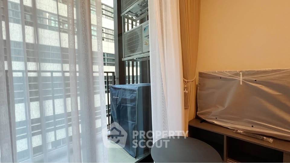 picture 1-BR Condo at Nue District R9 near MRT Phra Ram 9 (ID 2452435) - 6/6